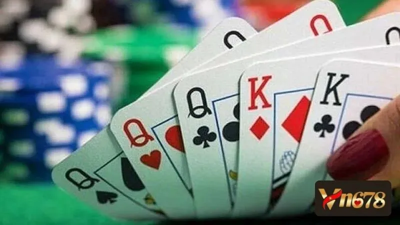 Hướng dẫn luật chơi Phỏm từ cơ bản nhất dành cho người mới