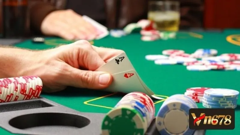 Dấu hiệu nhận biết Tilt là gì trong Poker